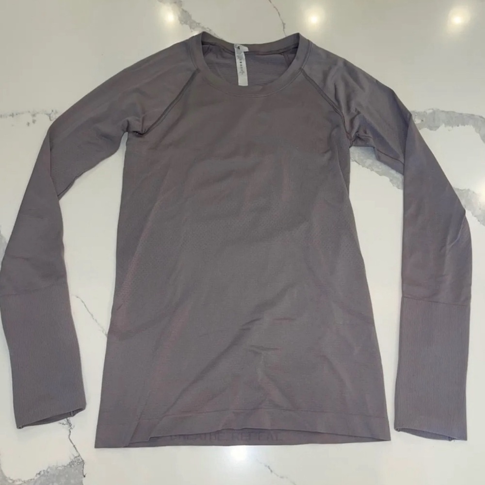 Lululemon Swiftly Tech long sleeve